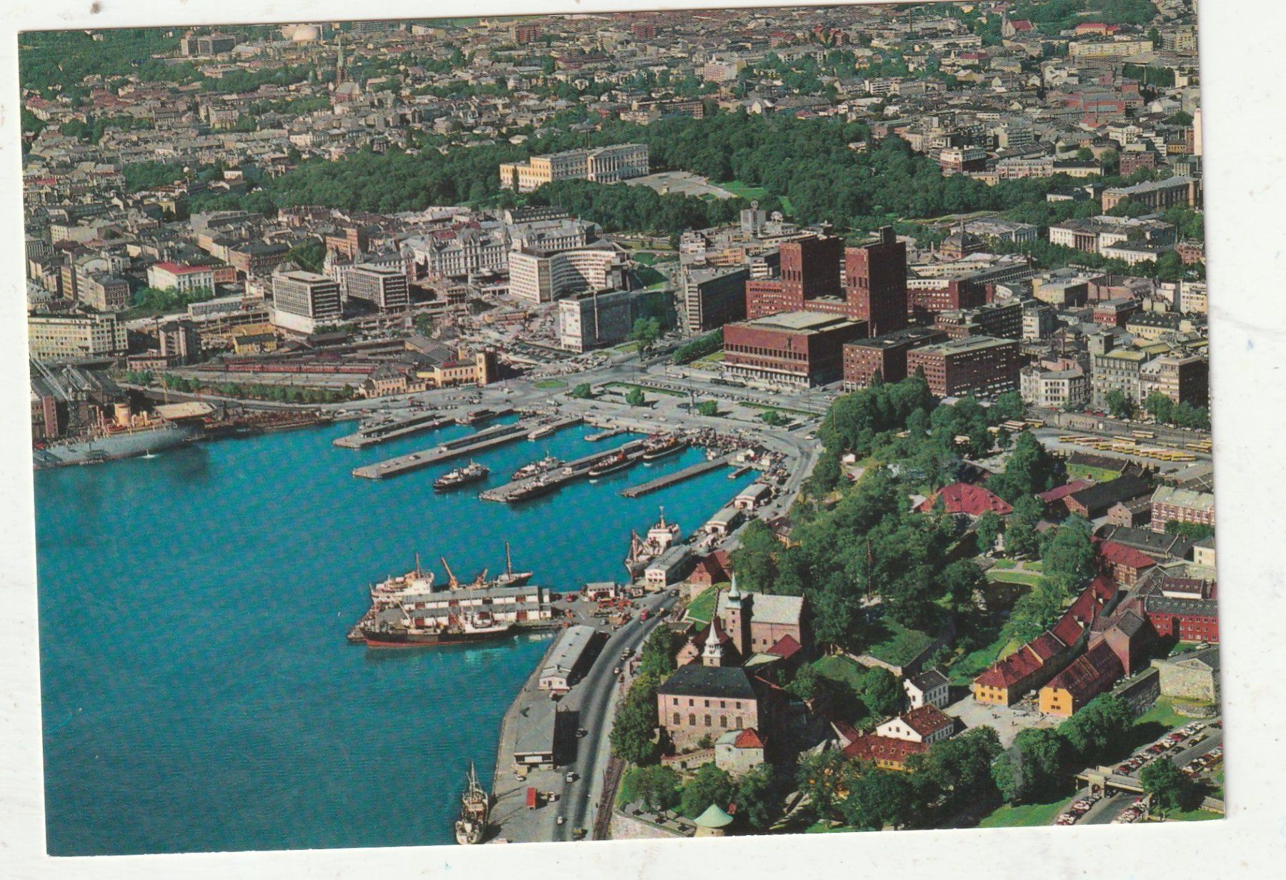 Cartoline postali: Oslo Teilansicht – Usato da Lumbrein venduto da made02