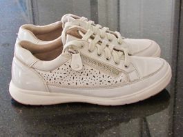 SNEAKER PESARO 37  N ' 24