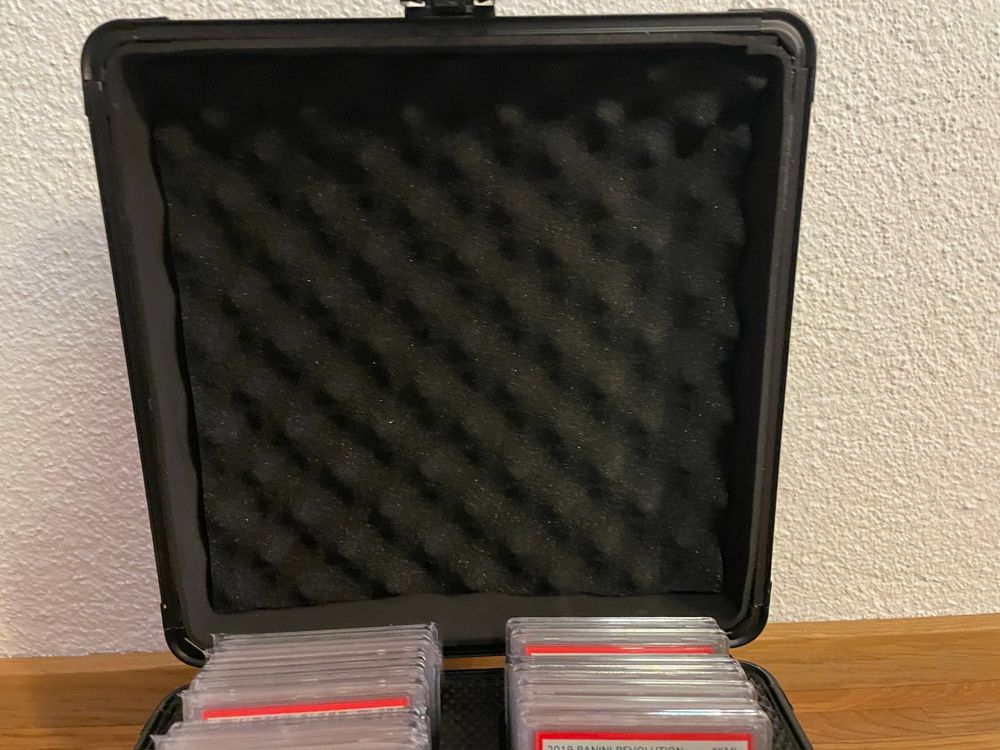 Produktbild von Booster Pack Spender 3 Slot | Trading Card Aufbewahrung 3