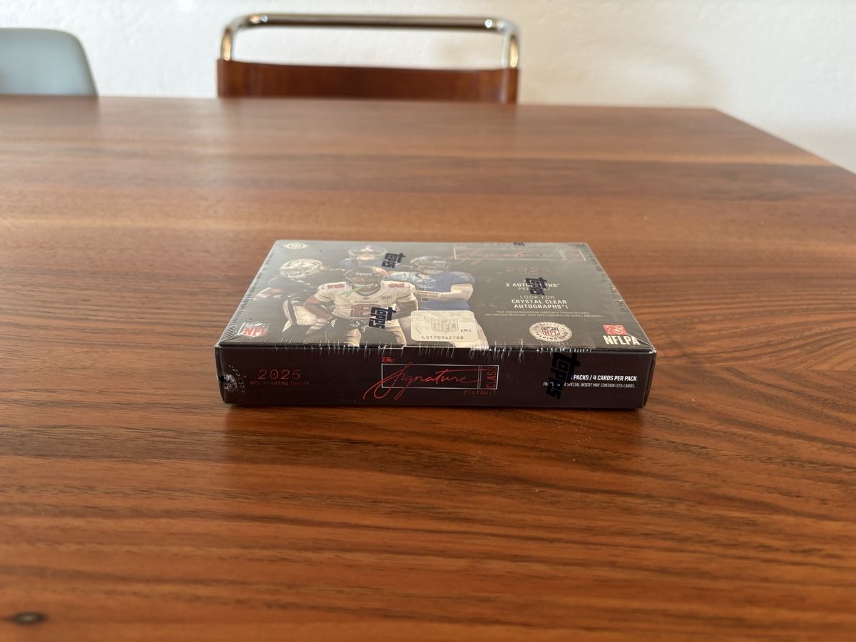Topps Carte collezionabili: Topps NFL 2025 Signature Class Hobby Box – Nuovo e nell'imballaggio originale da Bern venduto da Enkey 1