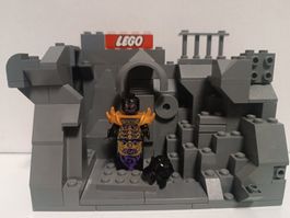 Original LEGO Ninjago: Overlord Golden Master (njo0107)