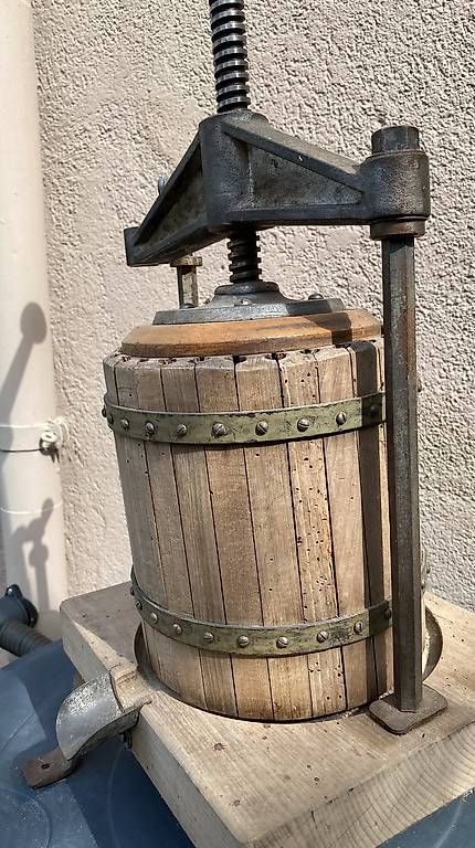 Elettrodomestici da cucina: Wein-, Fruchtpresse nostalgisch – Usato da Rheineck venduto da BeHa 2