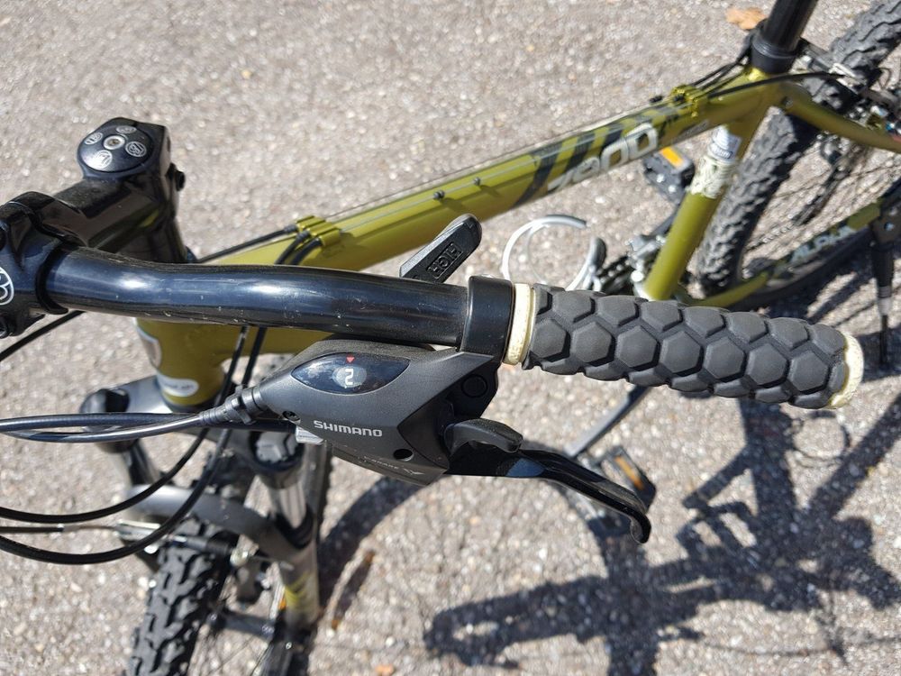 Trek 3 deals series 3900