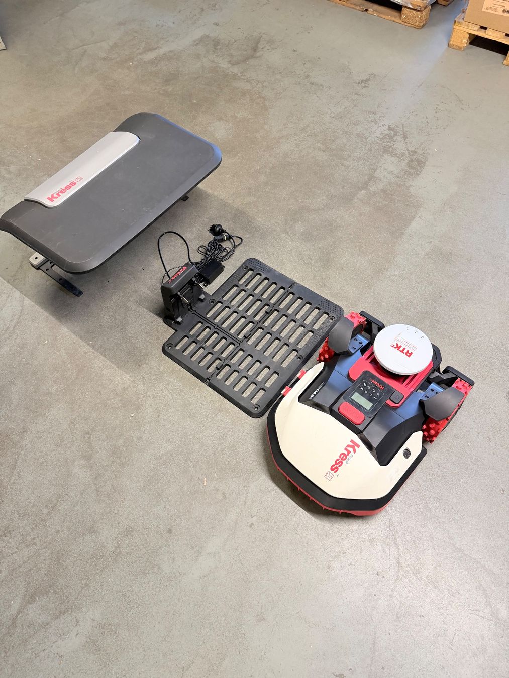 Tagliaerba: Kress KR 171 E Rasenmähroboter RTK – Usato da Lenzburg venduto da billistar 4