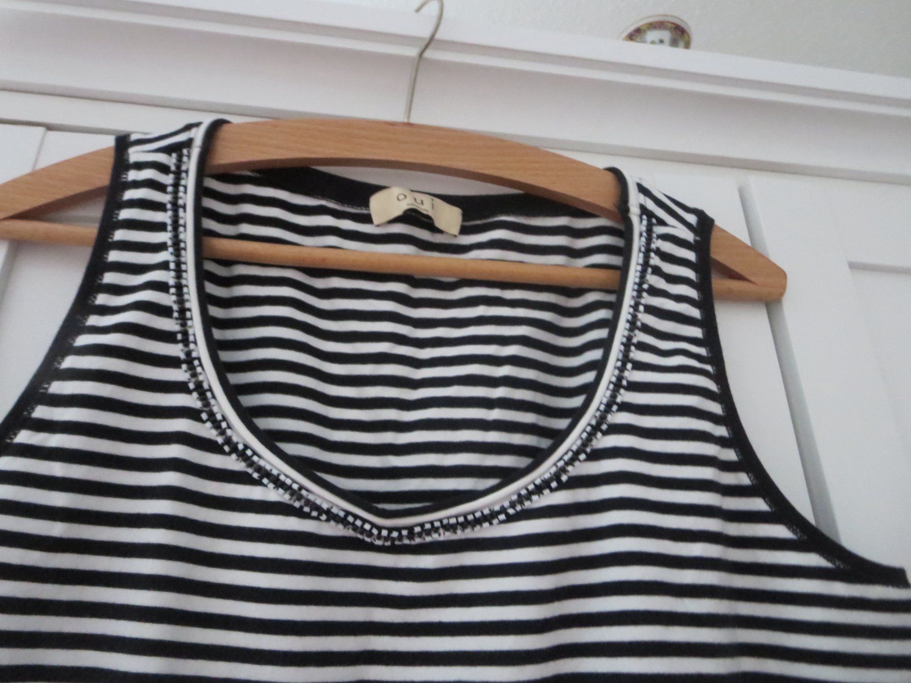 T-Shirts: 2 Ärmellose Damen Shirts /Gr. 42 – Gebraucht aus Wallisellen von Arvenstube 6