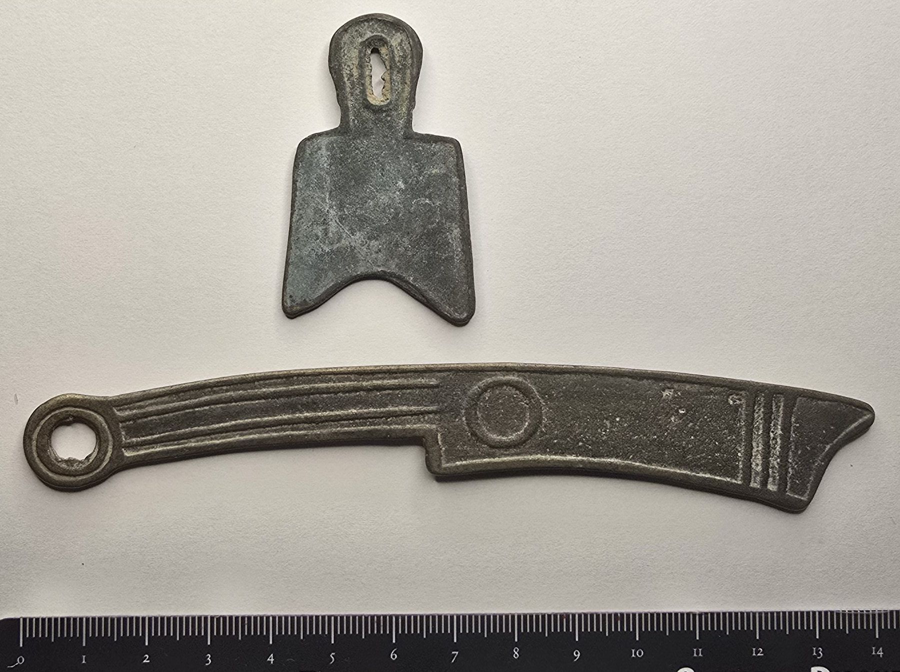 Tutti le monete: CHINE LOT A IDENTIFIER / BRONZE – Usato da Sonceboz-Sombeval venduto da Simuncons 1