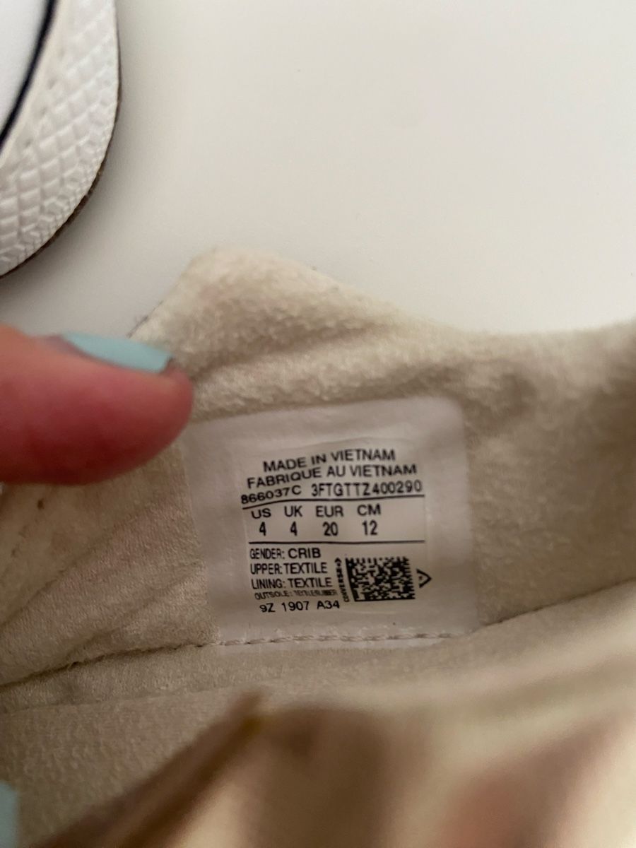 Converse Herrenschuhe: Baskets bébé Converse dorées état neuf – Neu (gemäss Beschreibung) aus Bouveret von lescopinesdabords 3