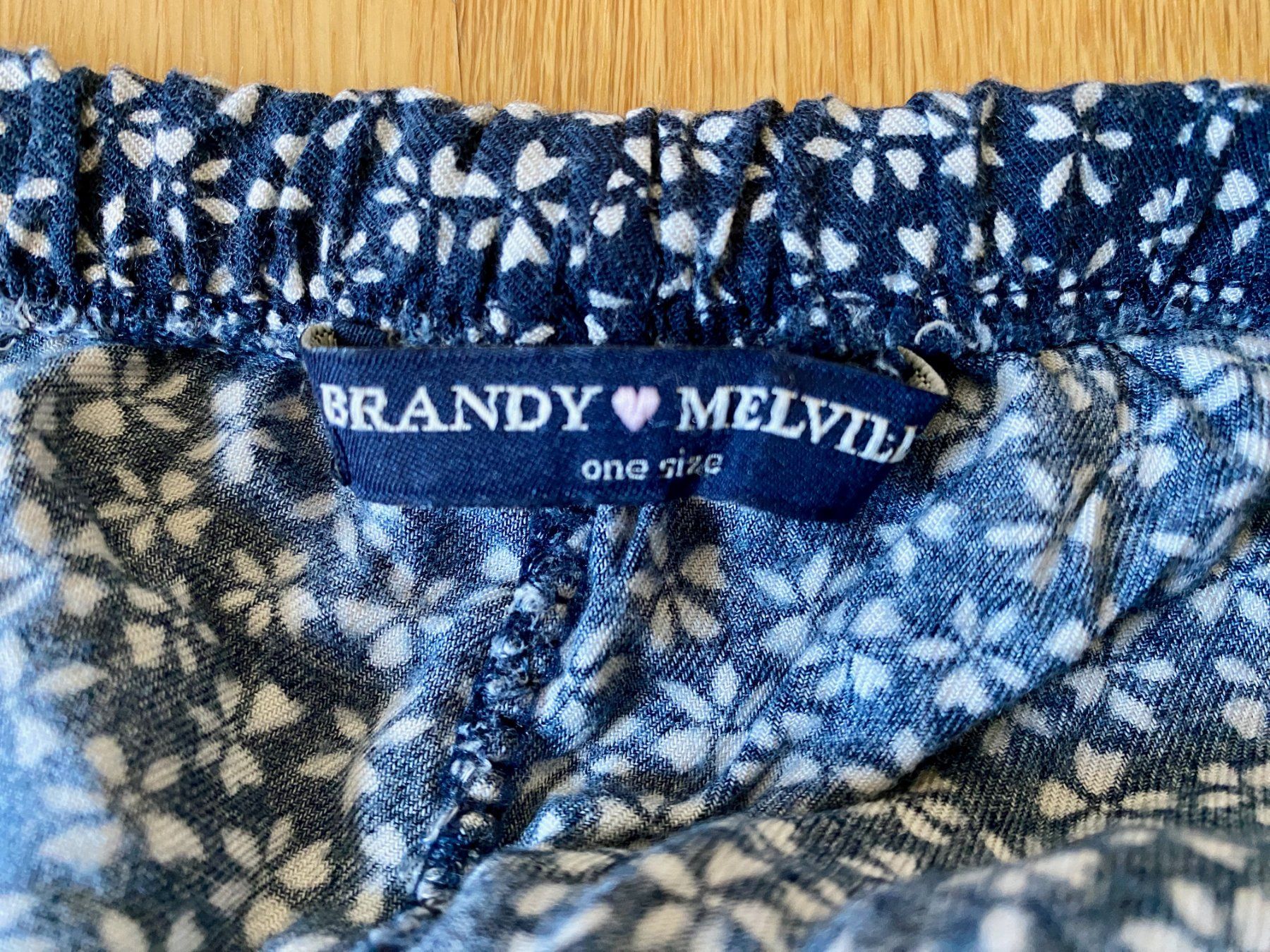 Brandy Melville Pantalons: Brandy Melville Shorts 2er Pack – D'occasion à Bern par eli7 3