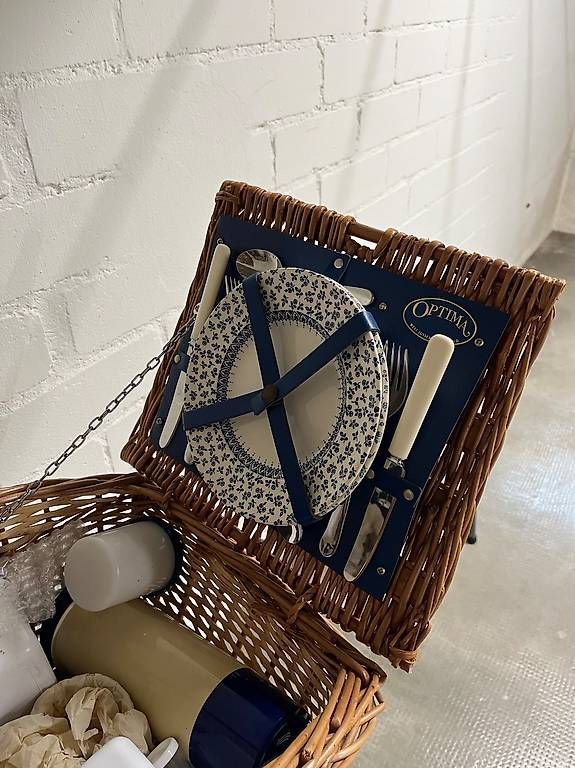 Autres articles pour la maison: Picknick Korb de luxe – D'occasion à Riehen par sus_gvt9 3