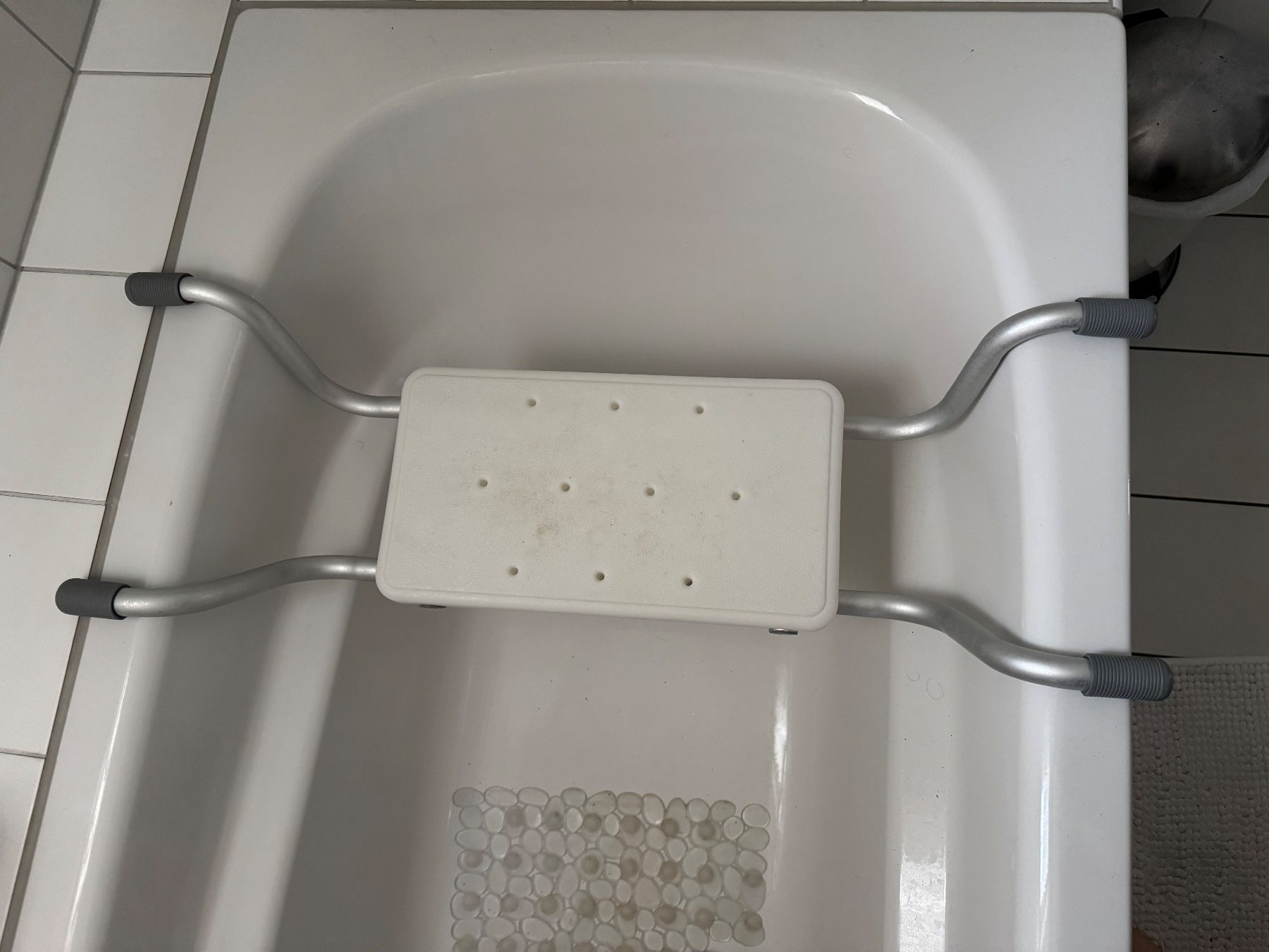 Baignoires: Badewannen-Sitz guter Zustand – D'occasion à Hunzenschwil par UF61