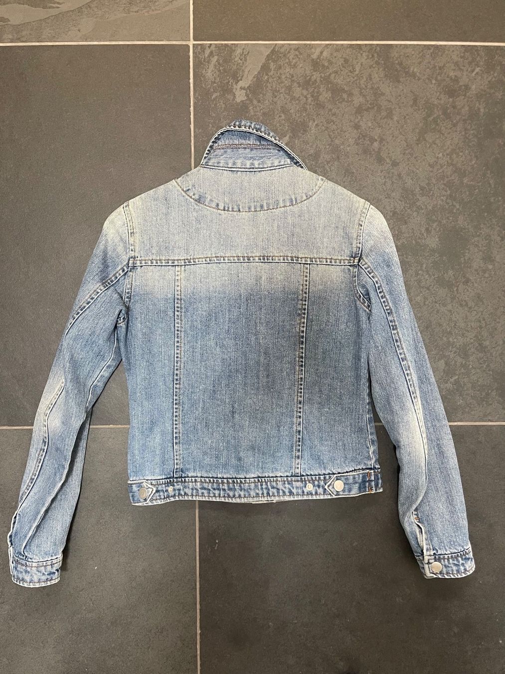 Giacche: hochwertige Jeansjacke Gr 36 – Usato da Trin venduto da Plusminus2 1