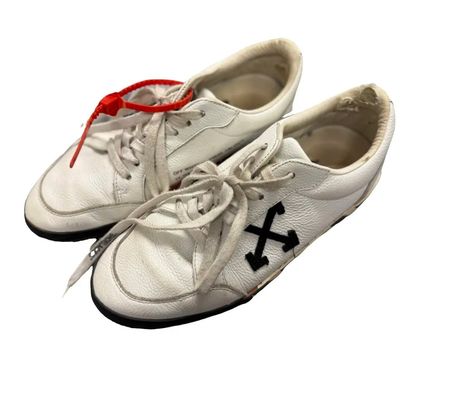 Off-White sneekers