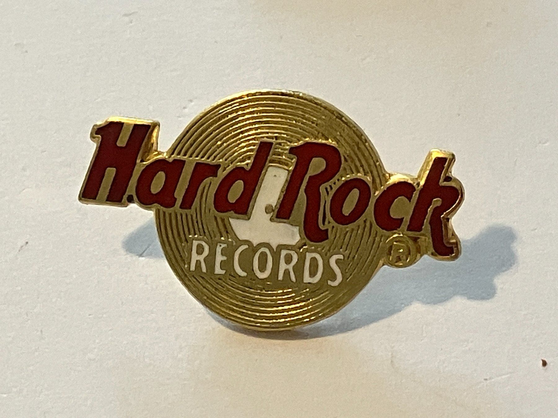Placchette & Badge: 1 Pin Hard Rock Records – Usato da Basel venduto da djwwpp