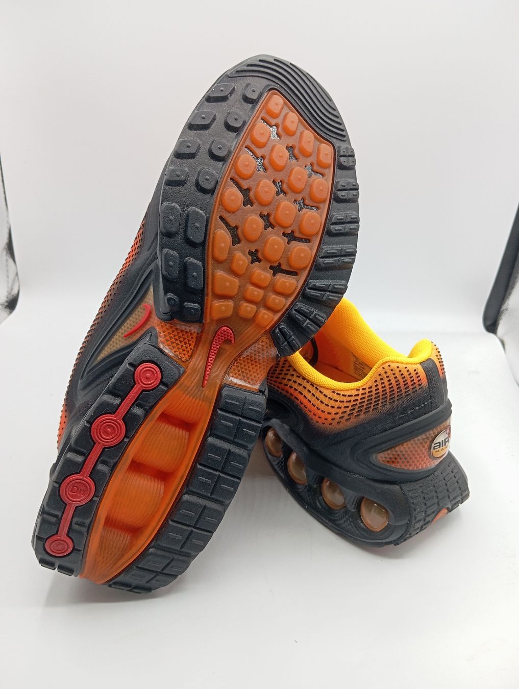 Nike Scarpe da uomo: Nike Air Max DN (EU44) – Nuovo e nell'imballaggio originale da Schaffhausen venduto da outlez 6