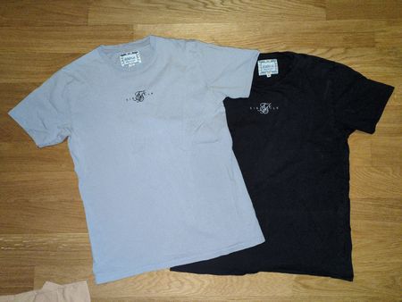 2x Siksilk T-Shirt, Grösse M, hellgrau & schwarz