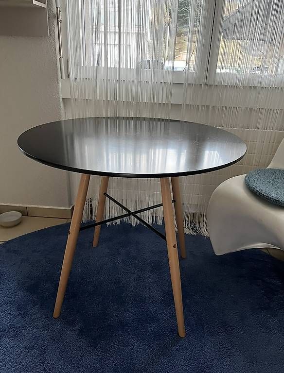 Tavoli: Schöner Tisch  – Usato da Adligenswil venduto da Sonnmatt7 1
