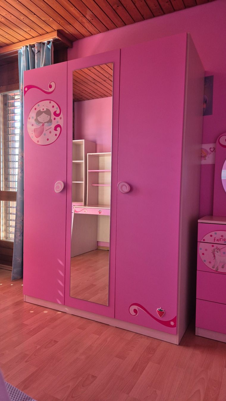 Schränke: Schrank – Gebraucht aus Ueberstorf von JaSoEasy