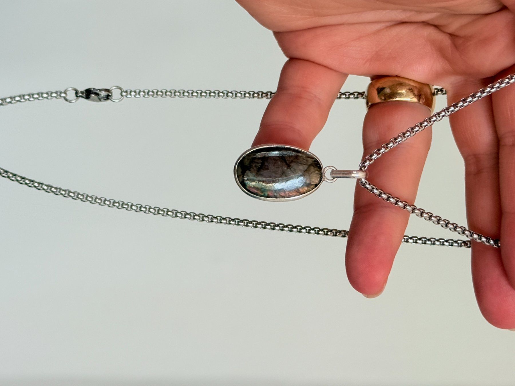 Catenine: Fashionable labradorite necklace – Nuovo e nell'imballaggio originale da Genève venduto da AGBERG 5