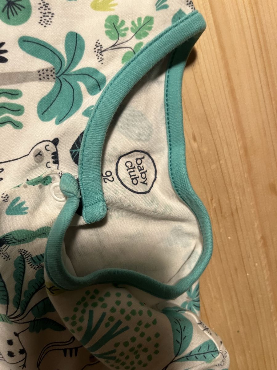 H&M Lotti & Set di vestiti: Kleiderpaket 86 / 92 – Usato da Adelboden venduto da Jestil20 5