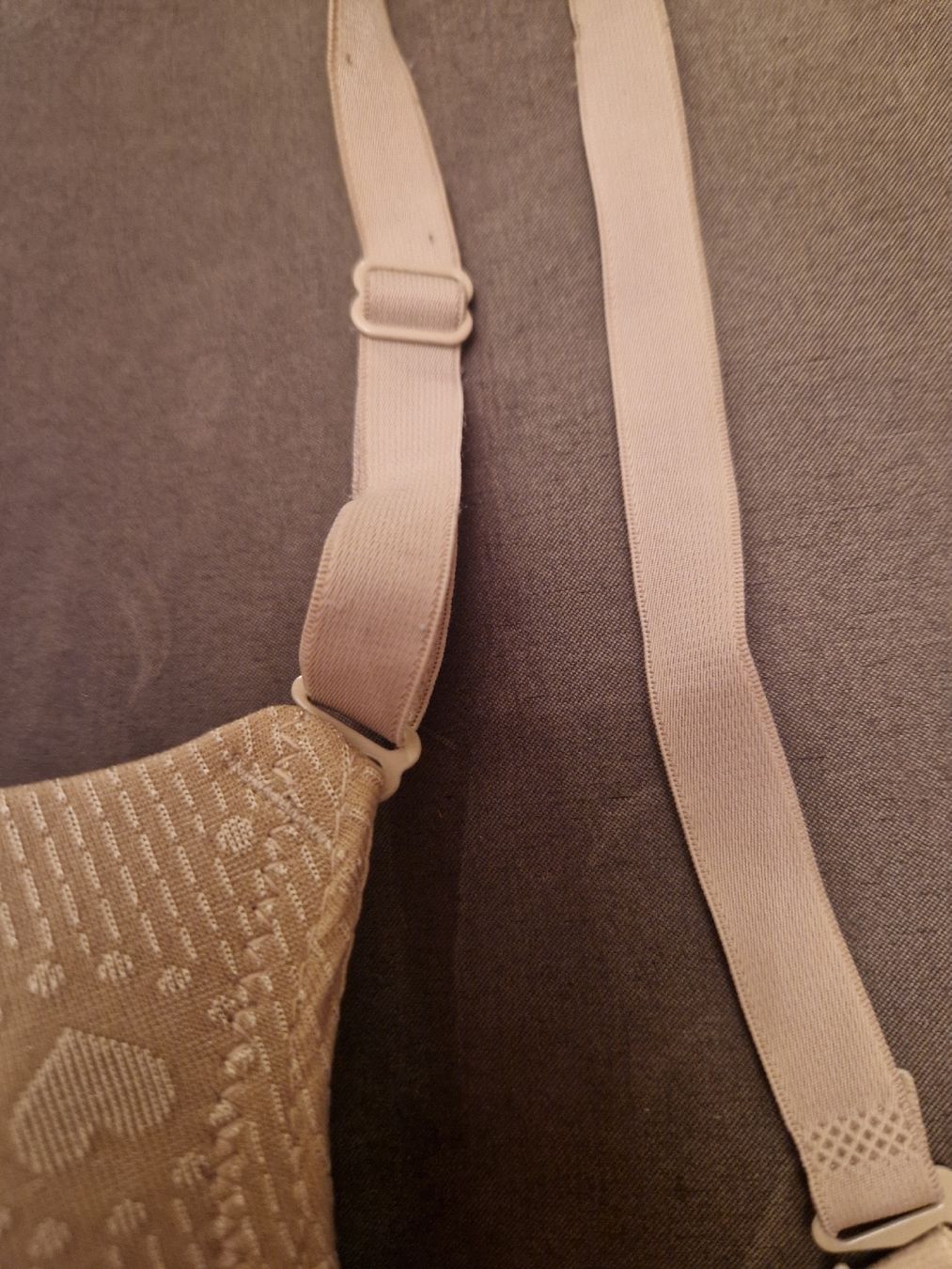 Sonstige Unterwäsche: Push up BH – Gebraucht aus Muri b. Bern von mlu_vgj7 3