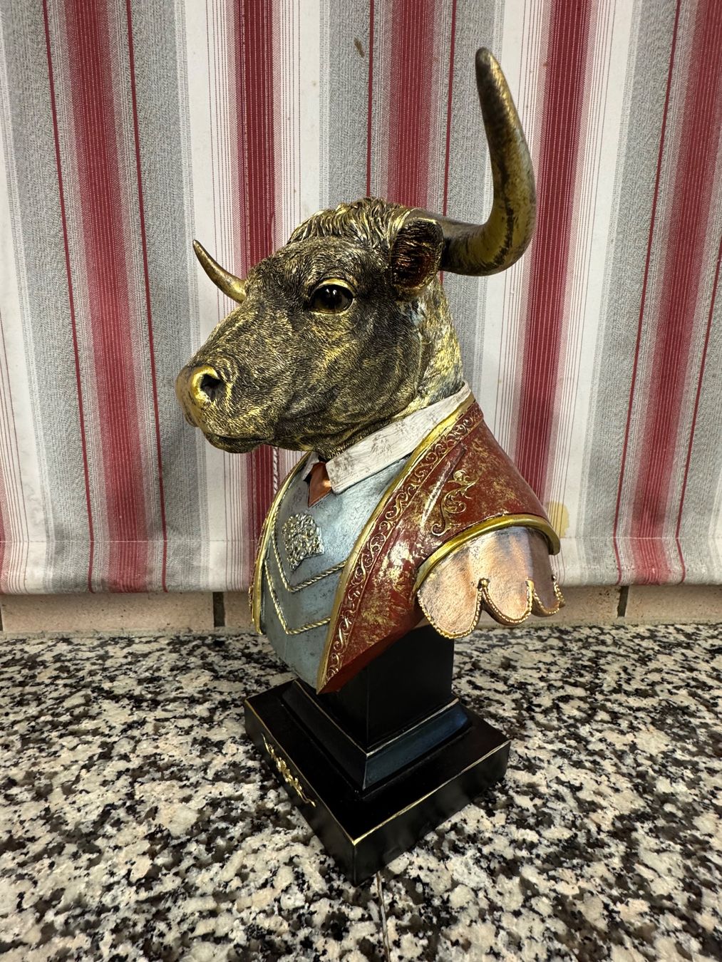 Toutes les décorations: Tolle  Stierkopf-Figur – D'occasion à Winterthur par sportdisco2 3