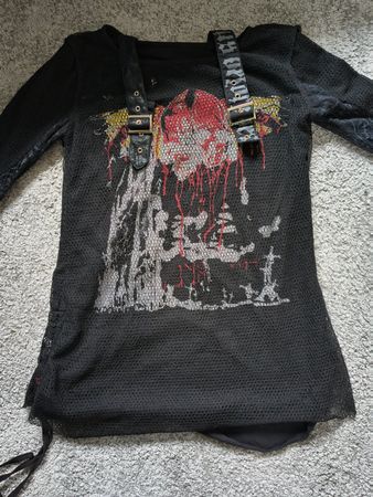 Zwei alternative Pullover (direkt aus Harajuku)