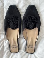 Mules TEJUS noires à pompons, Taille 40 - Chic d'été!