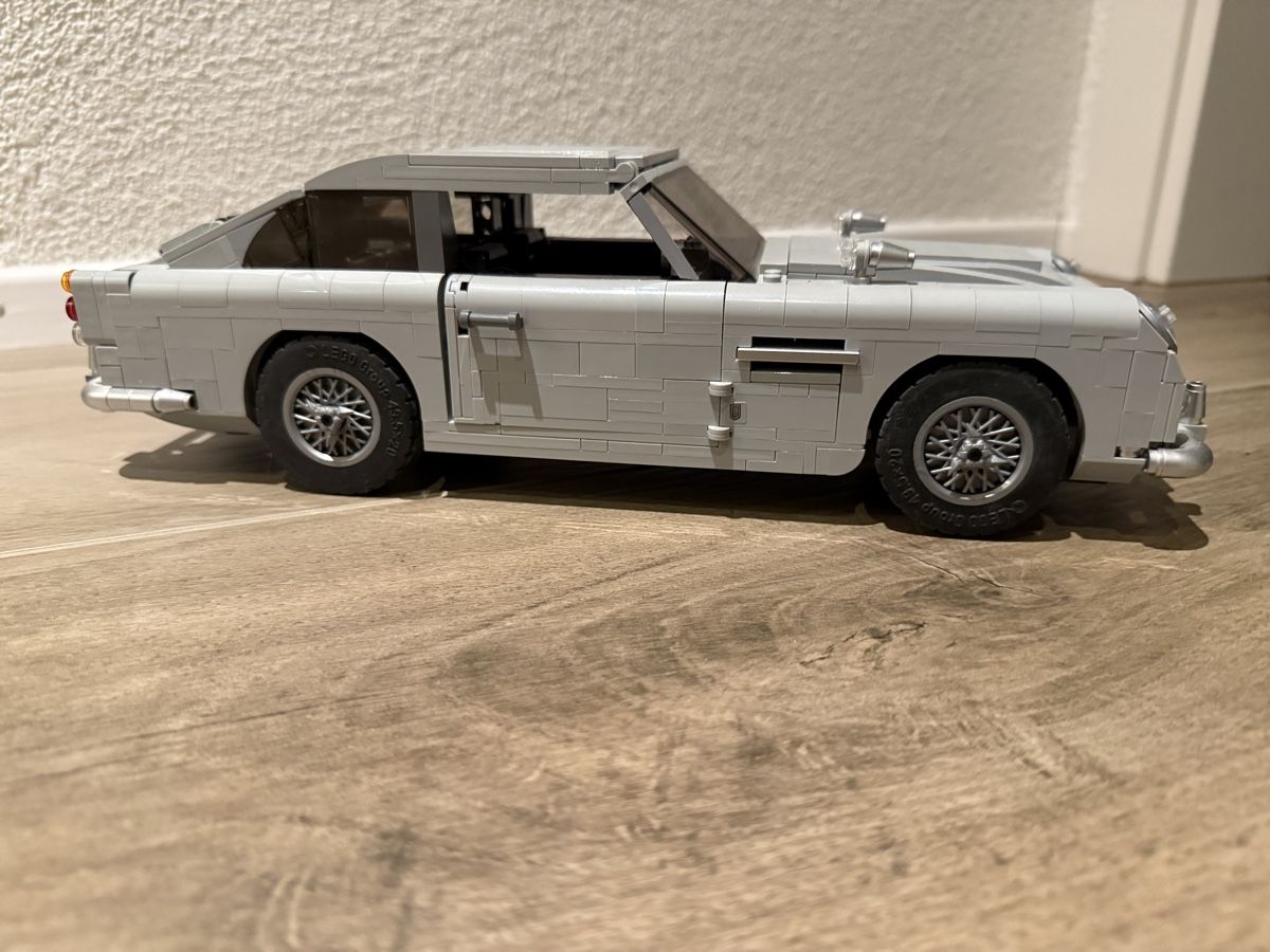 Lego Kit di costruzioni: Lego Aston Martin DB5 – Usato da Oberglatt ZH venduto da Weeman007