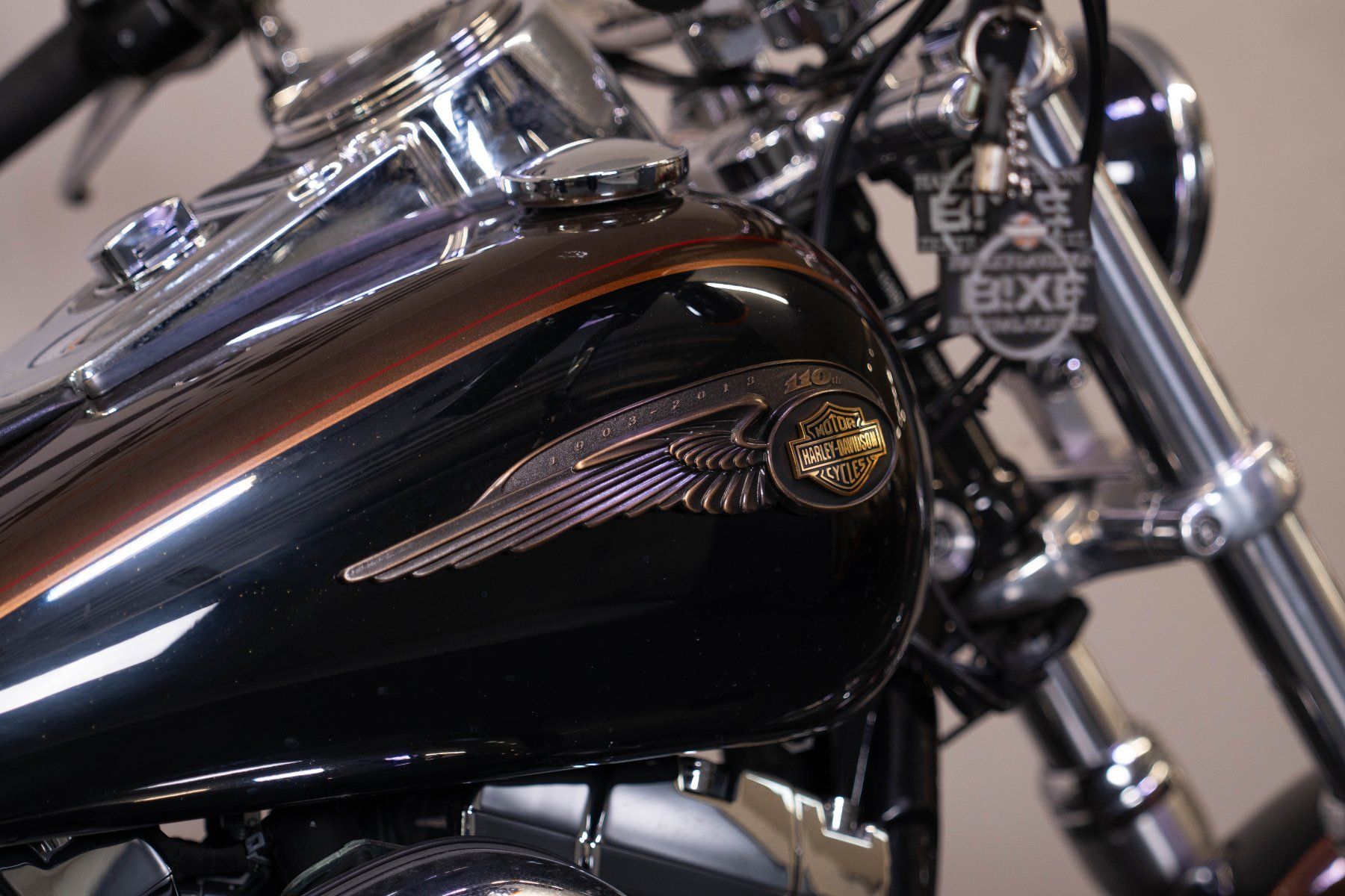 Harley-Davidson Chopper: Harley-Davidson Dyna Super Glide Custom FXDC Anniversary – Gebraucht aus Hünenberg von Maxim369 5