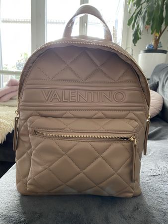 Neuer Mario Valentino Rucksack - Beige Steppmuster!