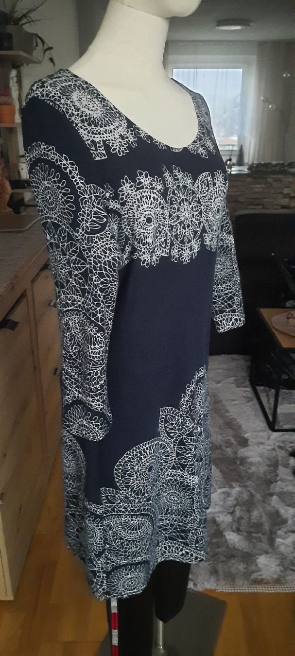 Vestiti: Anna Field Kleid, Gr. 38, blau mit Muster – Nuovo (secondo la descrizione) da Solothurn venduto da lsc_pf99 3