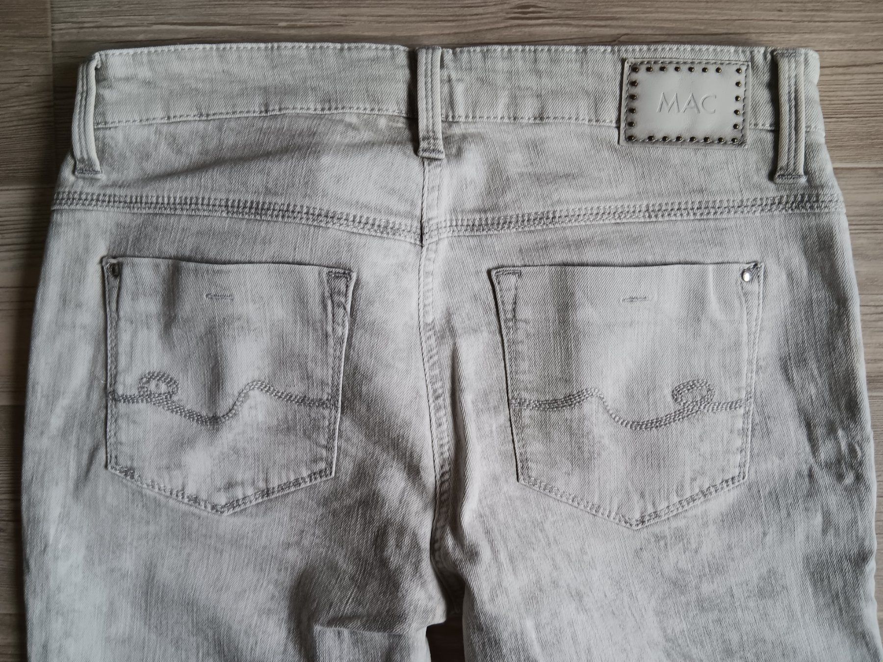 Jeans: MAC Jeans CARRIE PIPE taille / Grosse 38 – Usato da Cossonay-ville venduto da Super-Price-Quality 6