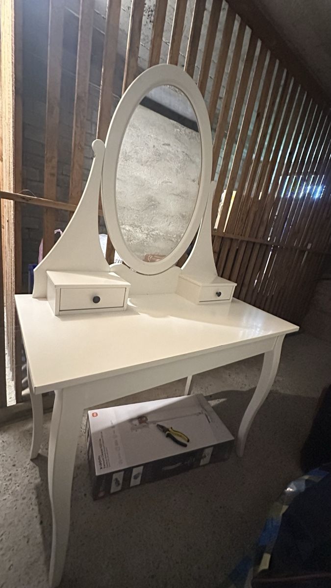 Ikea Tavoli da trucco: Schminktisch Ikea – Usato da Köniz venduto da el1_yd5w 1