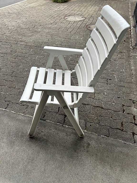 Sedie: Kunststoff Gartenstühle  – Usato da Galgenen venduto da Hacega 1