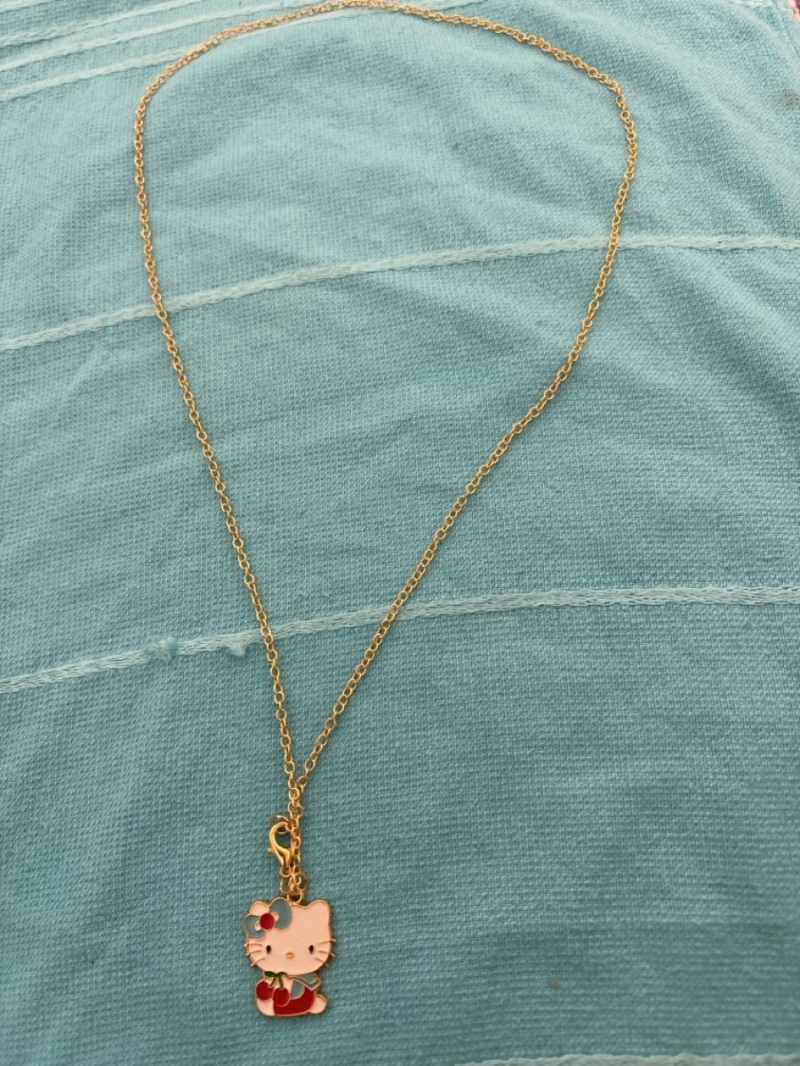 Ketten: Kette mit Hello Kitty Anhänger goldfarben  – Neu (gemäss Beschreibung) aus Zürich von Sundaygirl