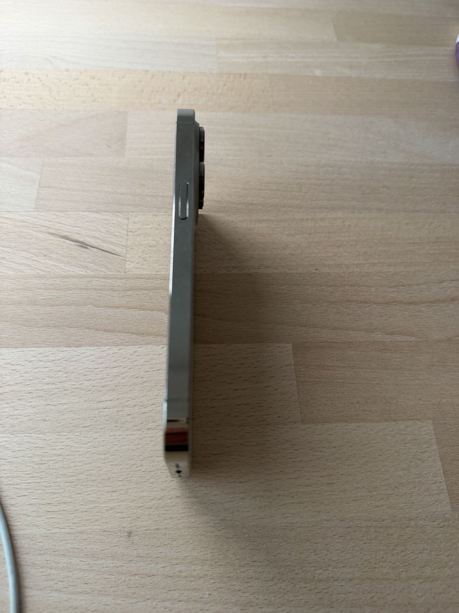 Apple Portables: iPhone 14 Pro – D'occasion à Bernex par noe_d99t 3
