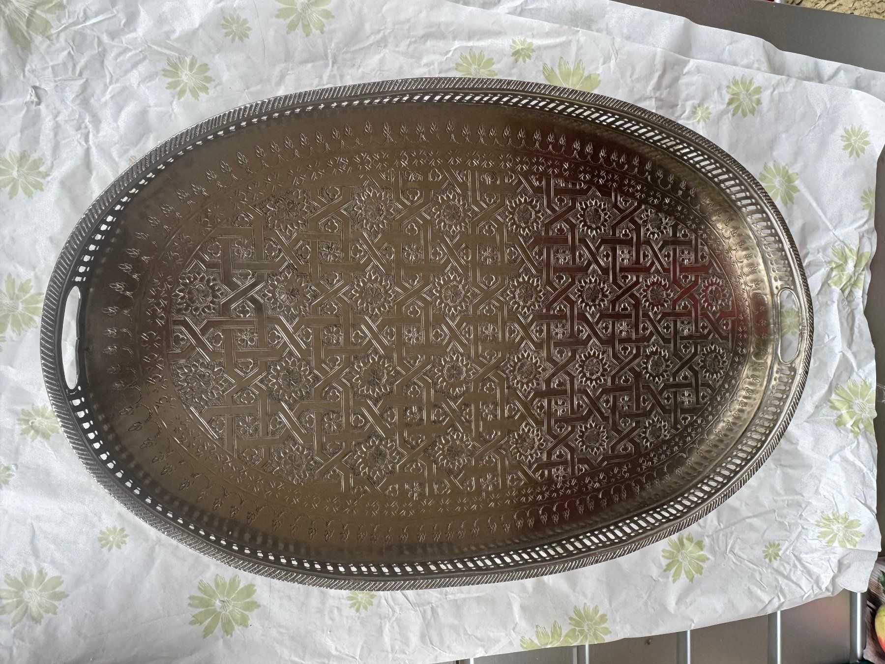 Plateaux: Serviertablette mit orientalischem Muster – D'occasion à Zürich par Hawaii22