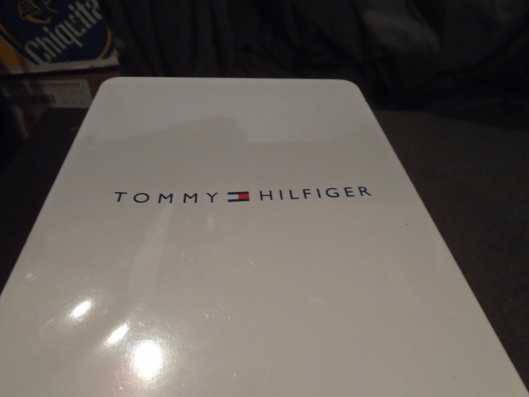 Autres décorations & accessoires: Blechdose Tommy Hilfiger – D'occasion à Zürich par Motzkuh 1