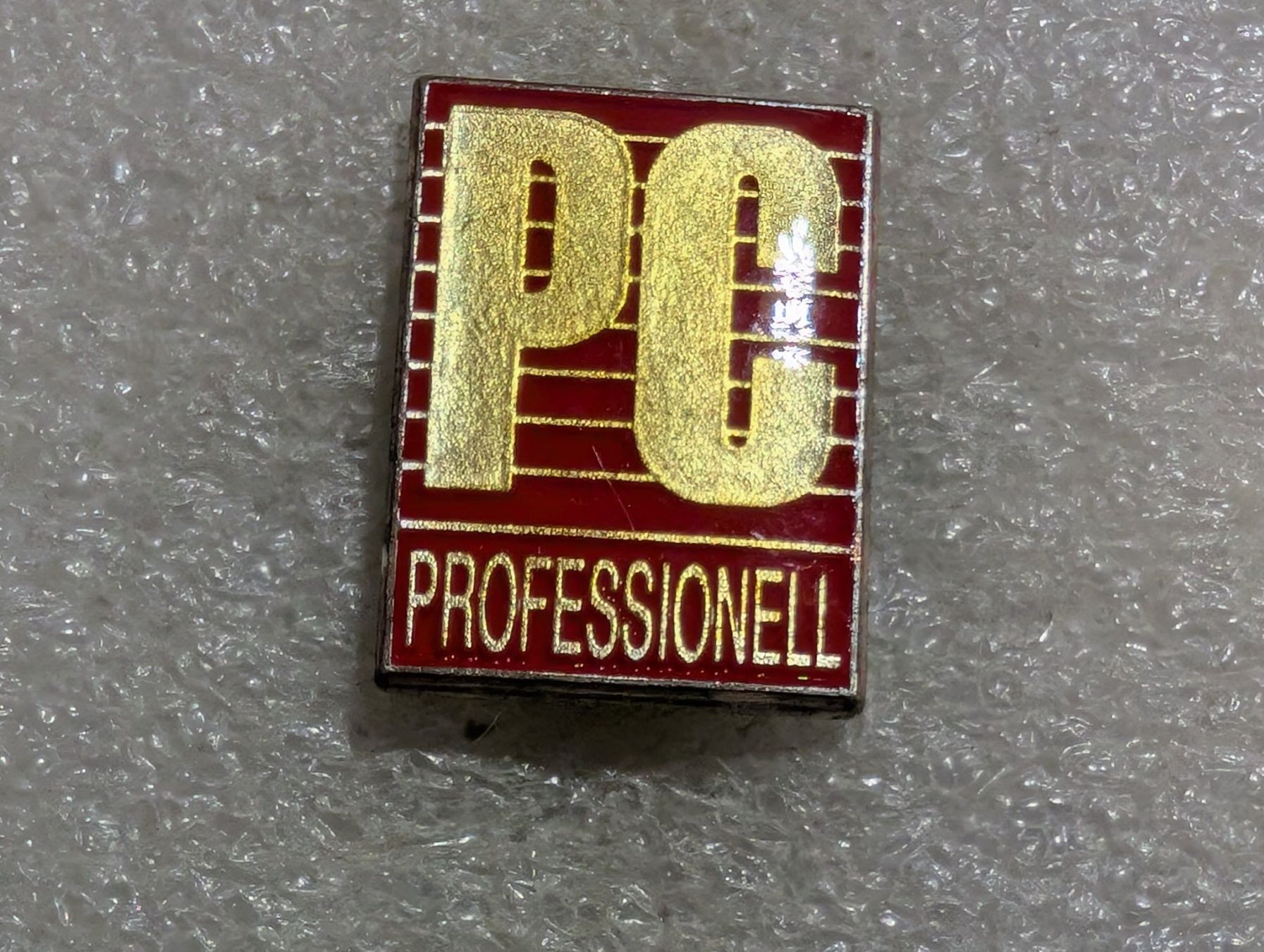 Placchette & Badge: Ansteckpin 158: PC Professional – Usato da Oppligen venduto da Pin-Fall-Shop