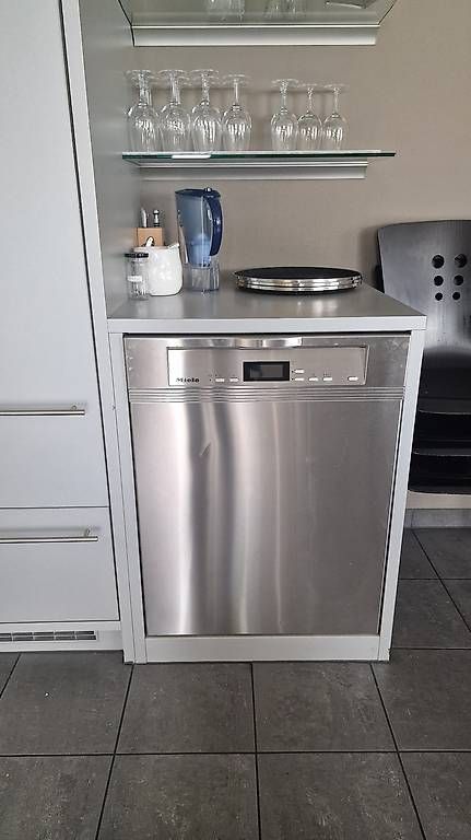 Cucine complete: Gebrauchte Mieleküche inkl. diverser Geräte – Usato da Flims Dorf venduto da fab.sk81 3