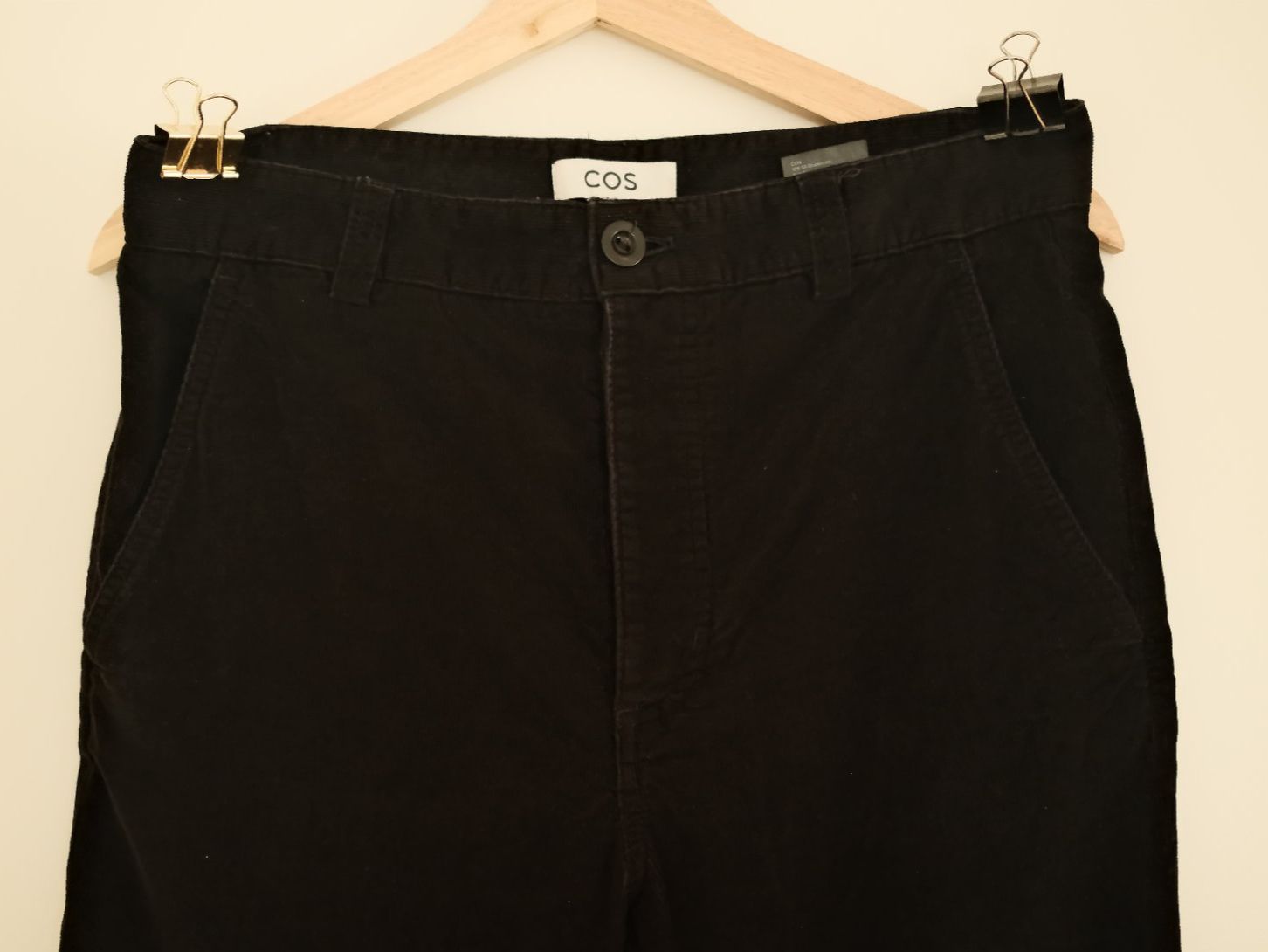 Cos Pantaloni: Sehr schöne COS Cordhose – Usato da Thun venduto da angerber 1