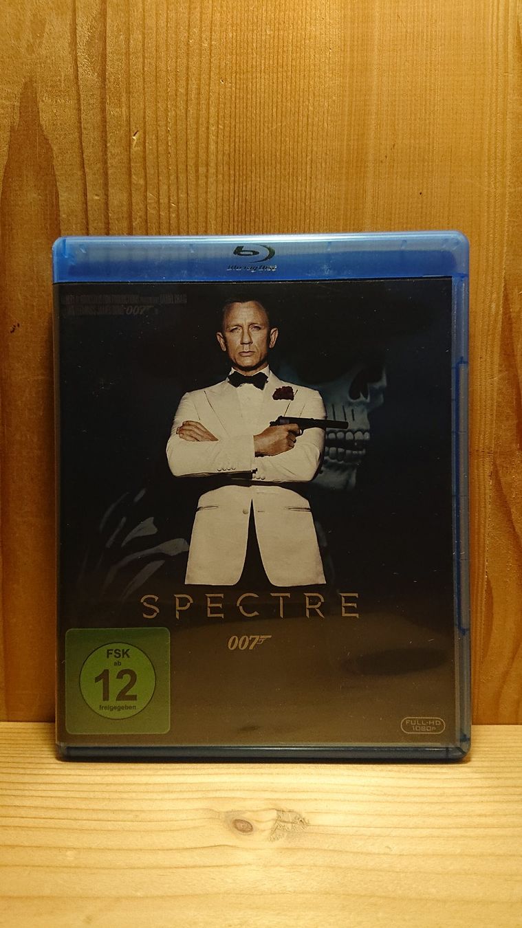Alle DVDs: JAMES BOND 007 Spectre Blu-Ray – Gebraucht aus Wilderswil von Exebub