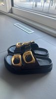 Sandales noires élégantes avec boucle dorée - Taille 37