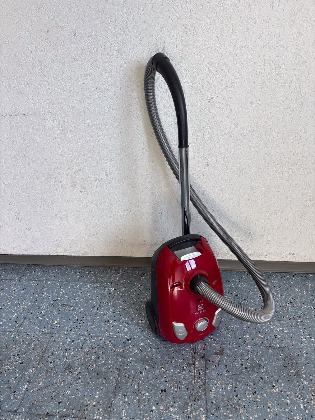 Electrolux Aspirapolveri & Accessori: Kleiner Staubsauger von Electrolux – Nuovo (secondo la descrizione) da Kriessern venduto da rene1987