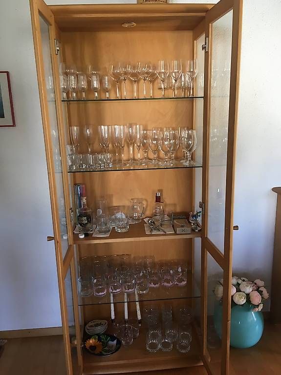 Vitrinen: Holzvitrine mit Glas – Gebraucht aus Zürich von BuenosAires03 2