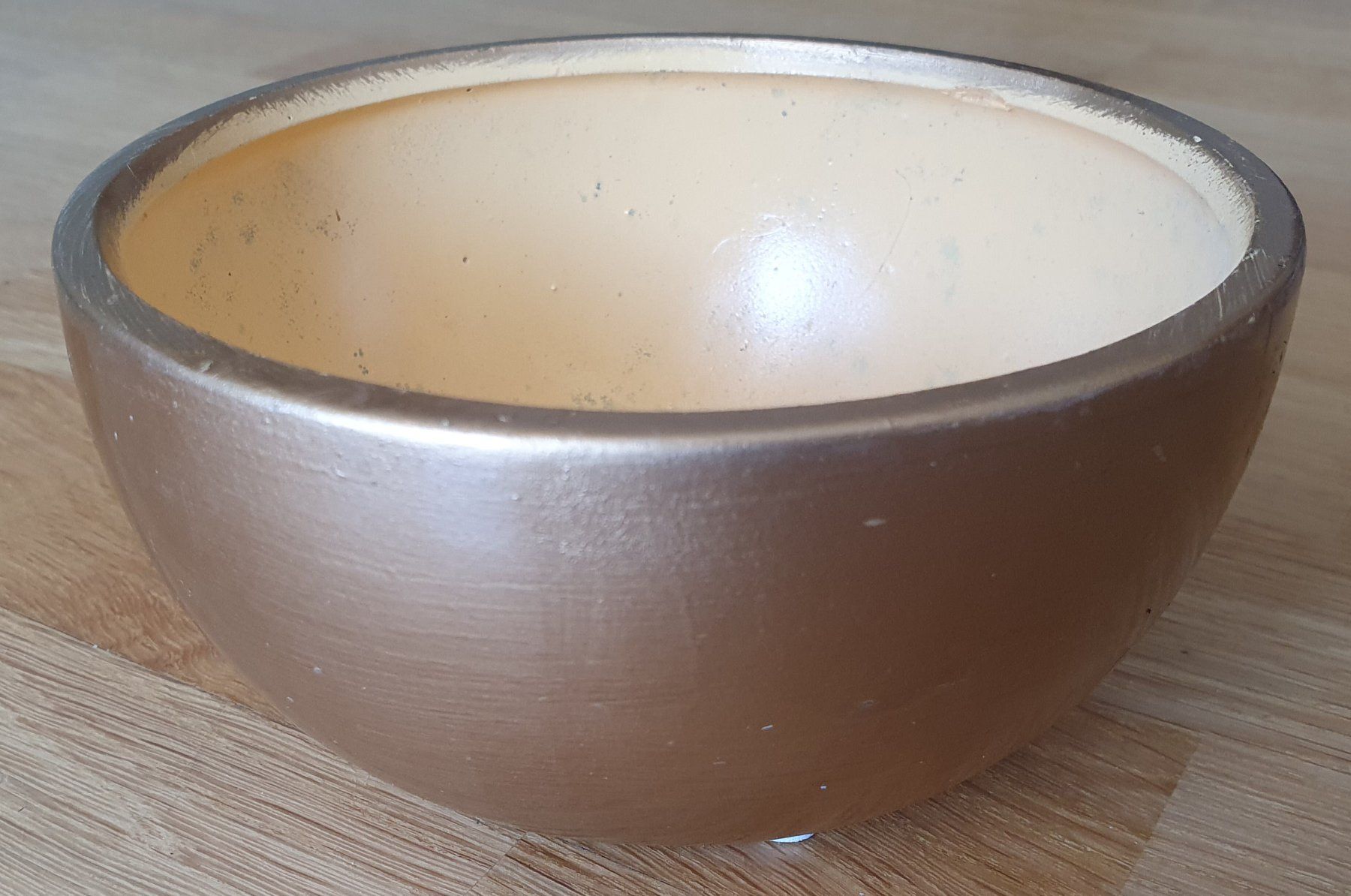 Blumentöpfe: Petit cache-pot doré – Gebraucht aus Court von Jovi2