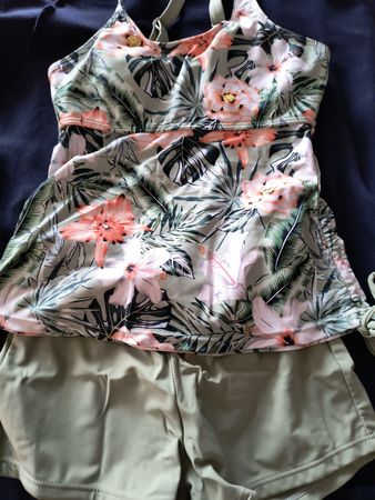 Sommer Tankini Set, Gr. S Olivgrün mit Blumenmuster, neu