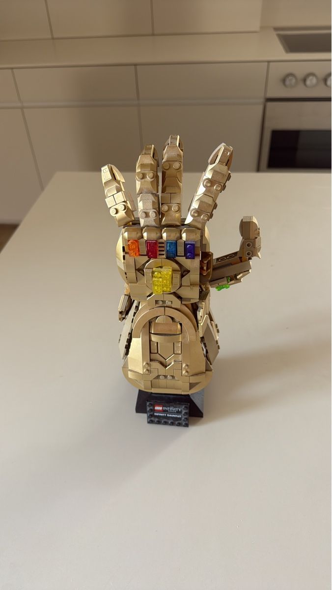 Lego Kit di costruzioni: Gant de l'Infini Lego 76191 assemblé – Usato da Le Mont sur Lausanne venduto da Laurent052