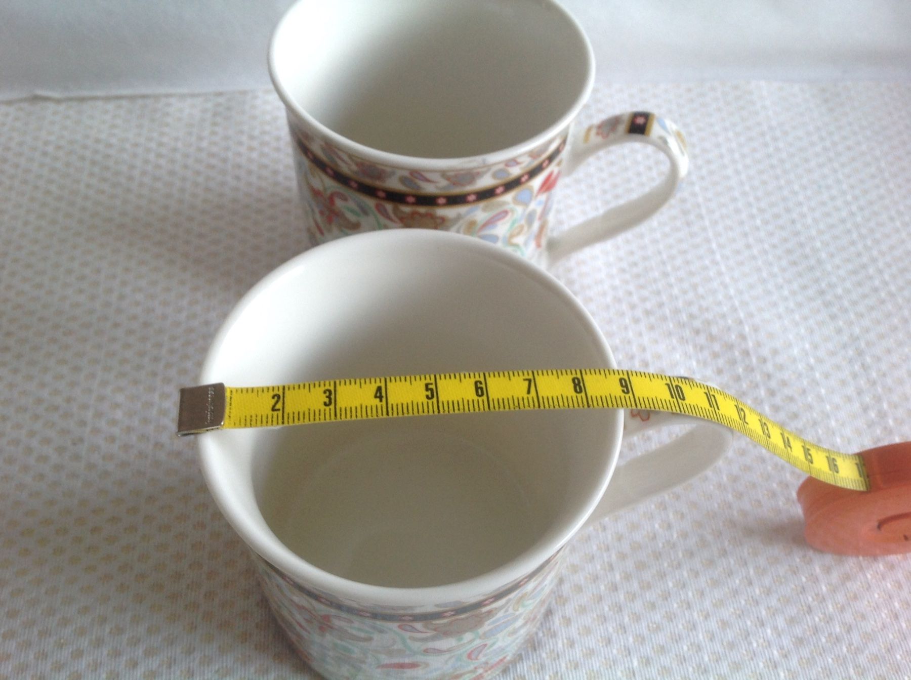 Tazze: Siaki - Tasses - Mug – Usato da Sion venduto da accroshoes 3