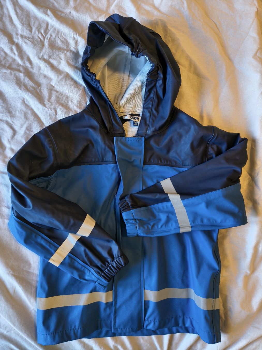 Giacche & Cappotti: neue Regenjacke Gr. 104 – Nuovo (secondo la descrizione) da Knonau venduto da MrsB.